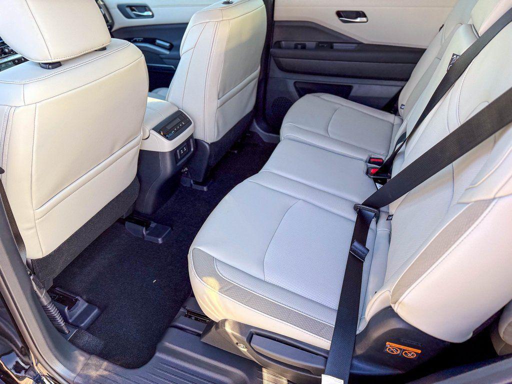 new 2026 Nissan Pathfinder car, priced at $41,599