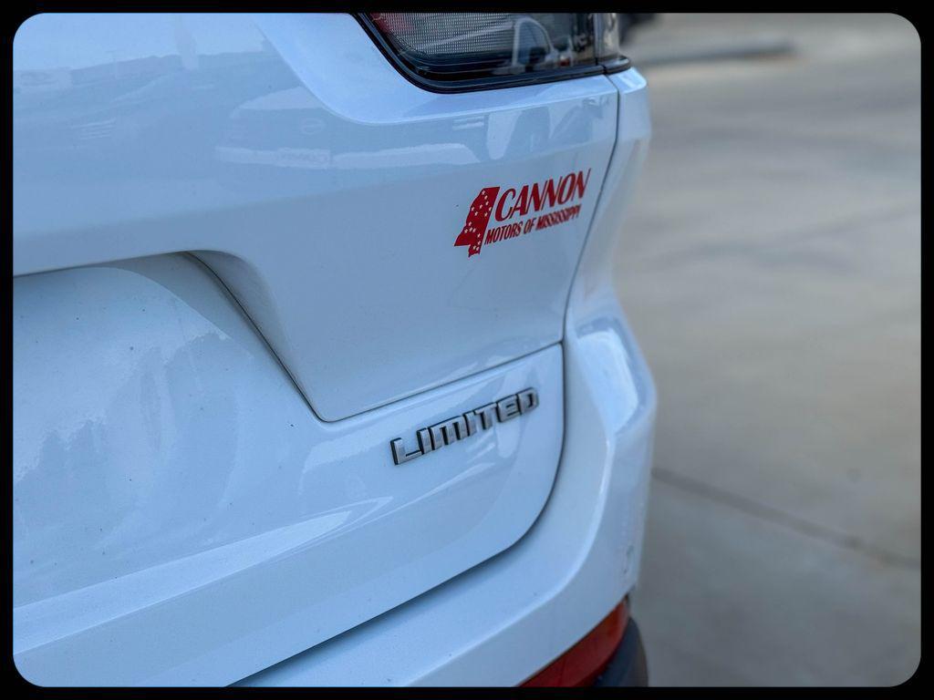 used 2025 Jeep Grand Cherokee L car, priced at $40,123