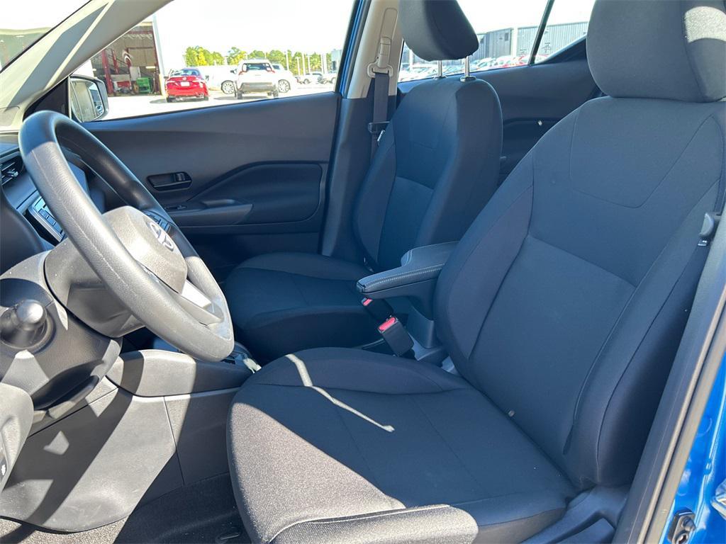 new 2025 Nissan Kicks car, priced at $22,899