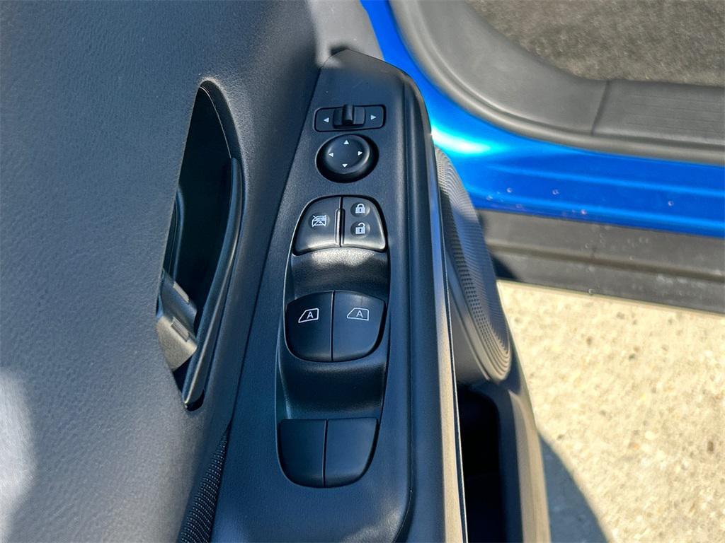 new 2025 Nissan Kicks car, priced at $22,899