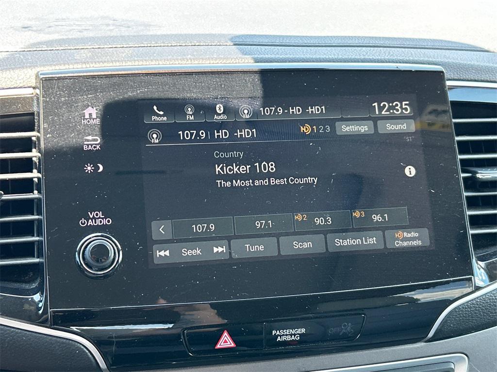 used 2021 Honda Pilot car, priced at $21,619