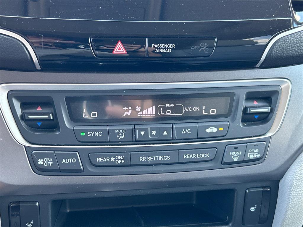 used 2021 Honda Pilot car, priced at $21,619