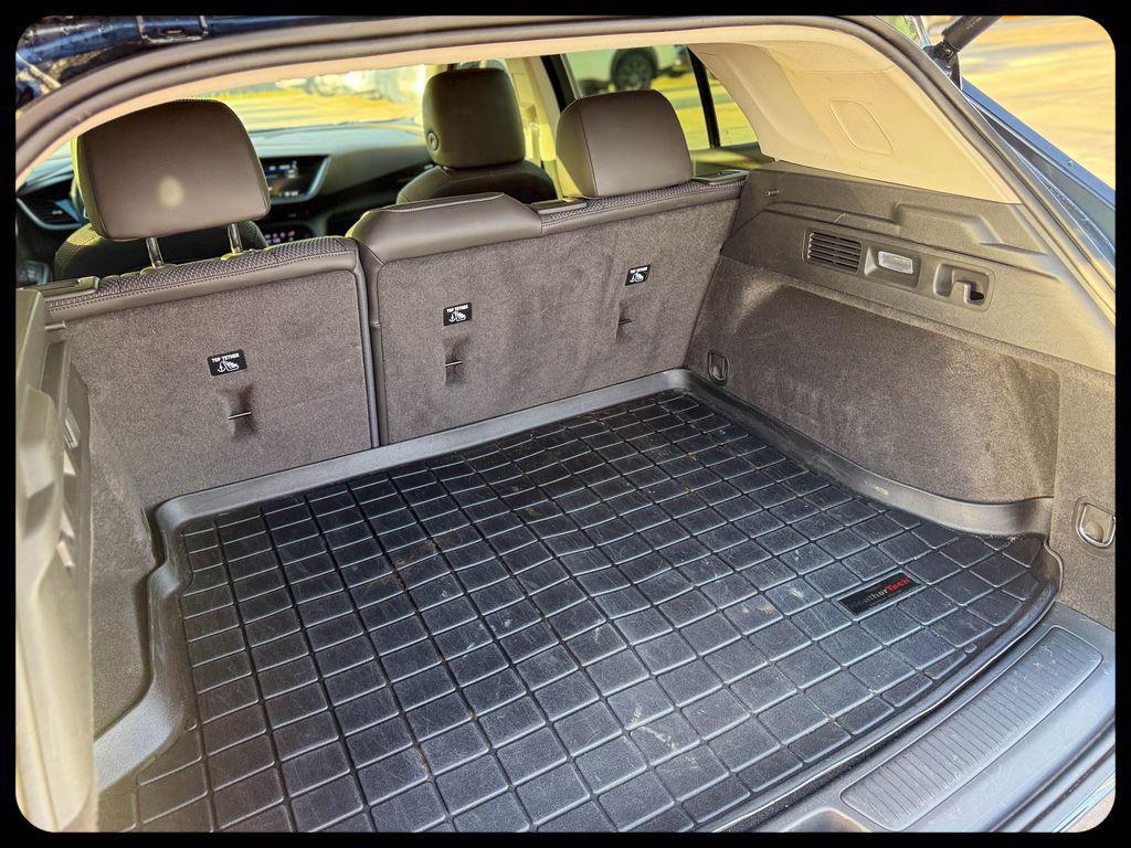 used 2022 Buick Envision car, priced at $23,999