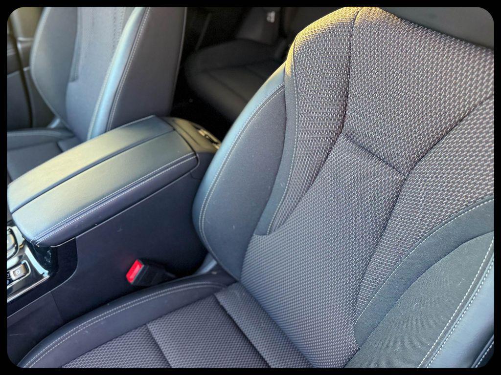 used 2022 Buick Envision car, priced at $23,999