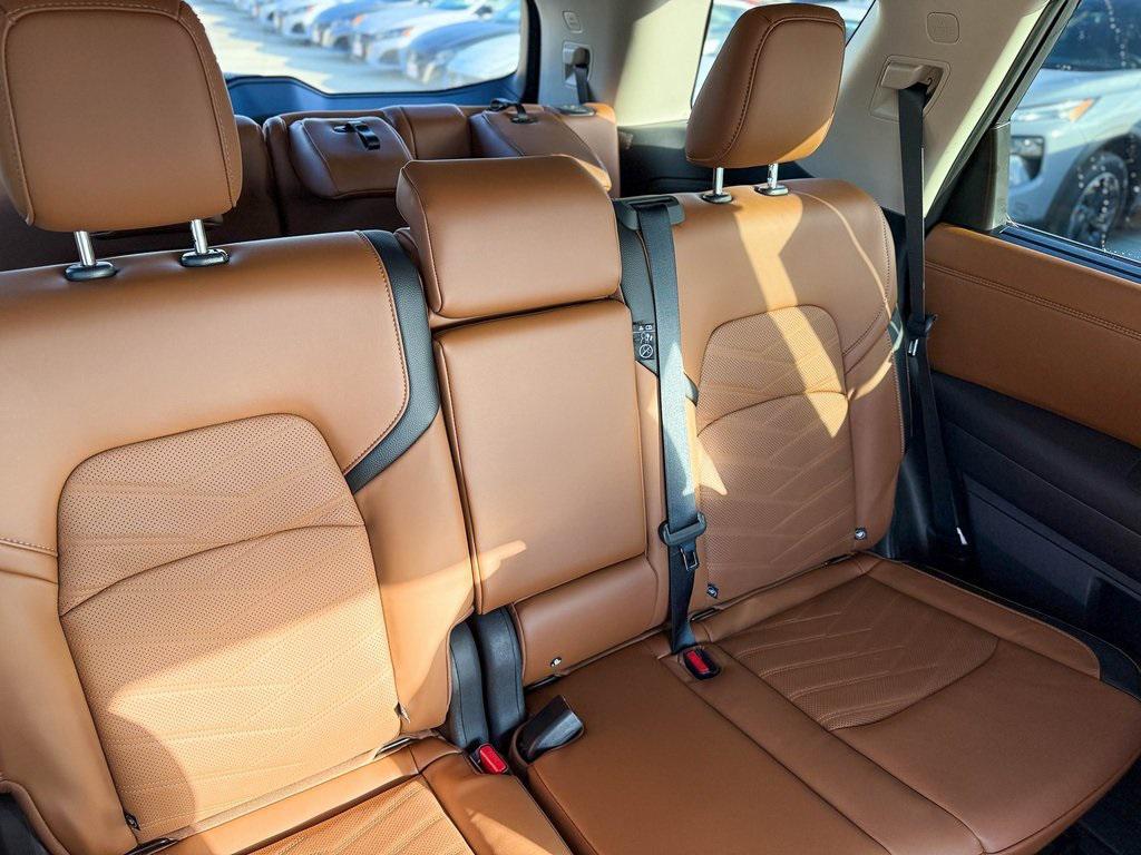 used 2025 Nissan Pathfinder car, priced at $45,532