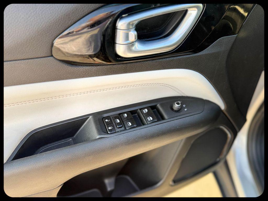 used 2025 Jeep Compass car, priced at $26,066