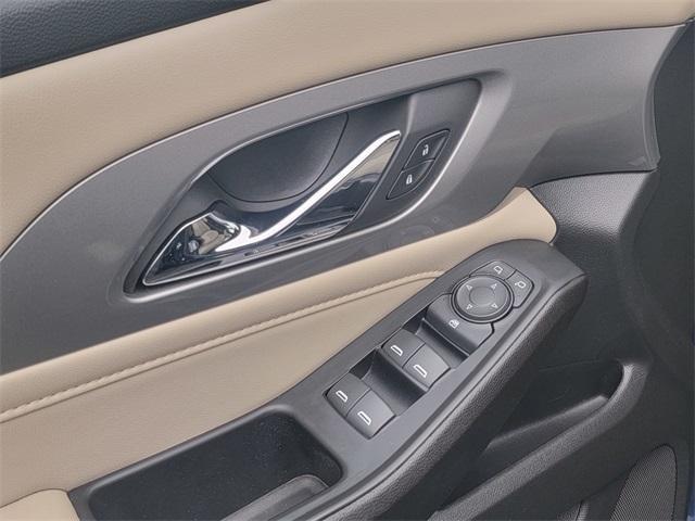 used 2023 Chevrolet Traverse car, priced at $23,476