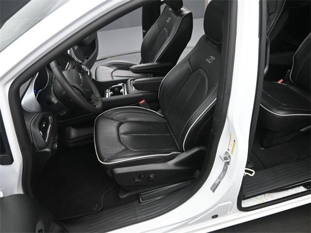 used 2025 Chrysler Pacifica car, priced at $36,894