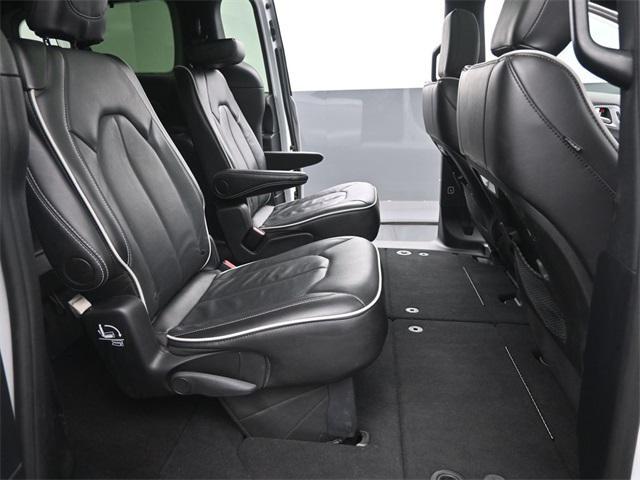 used 2025 Chrysler Pacifica car, priced at $36,894