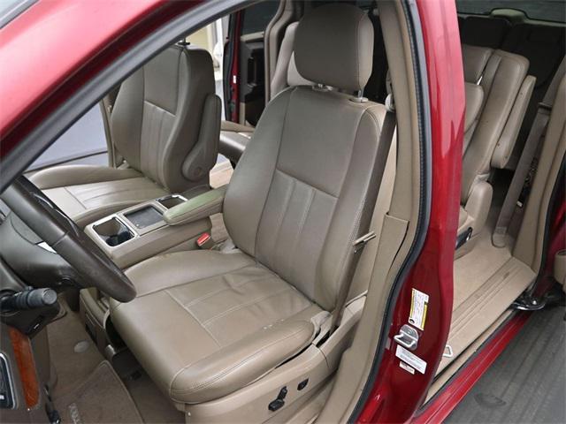 used 2014 Chrysler Town & Country car, priced at $5,935