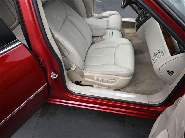 used 2009 Cadillac DTS car, priced at $5,776