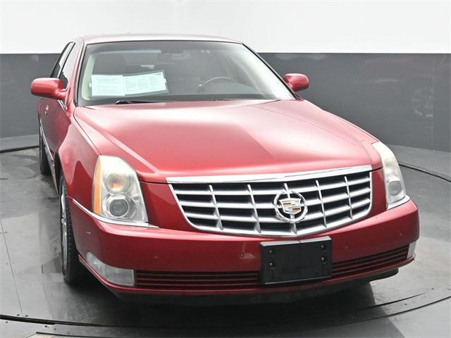 used 2009 Cadillac DTS car, priced at $5,776