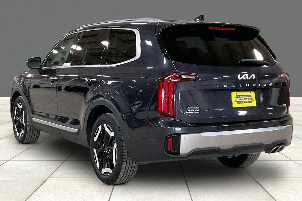 used 2025 Kia Telluride car, priced at $35,175