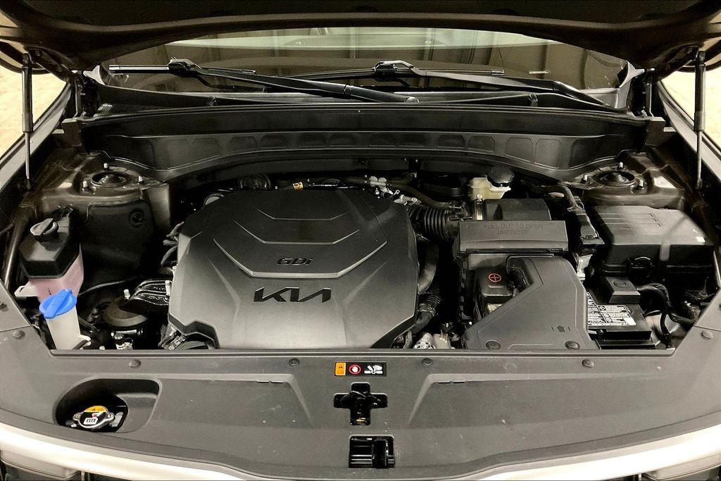 used 2025 Kia Telluride car, priced at $35,680