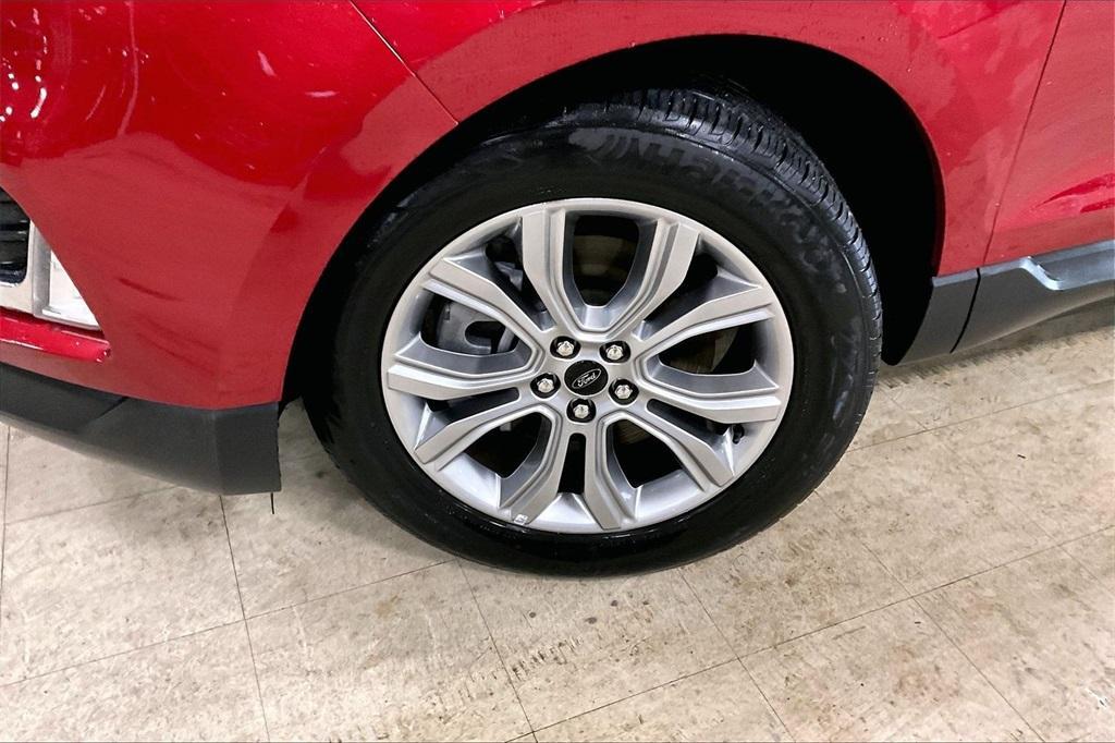 used 2024 Ford Edge car, priced at $26,998