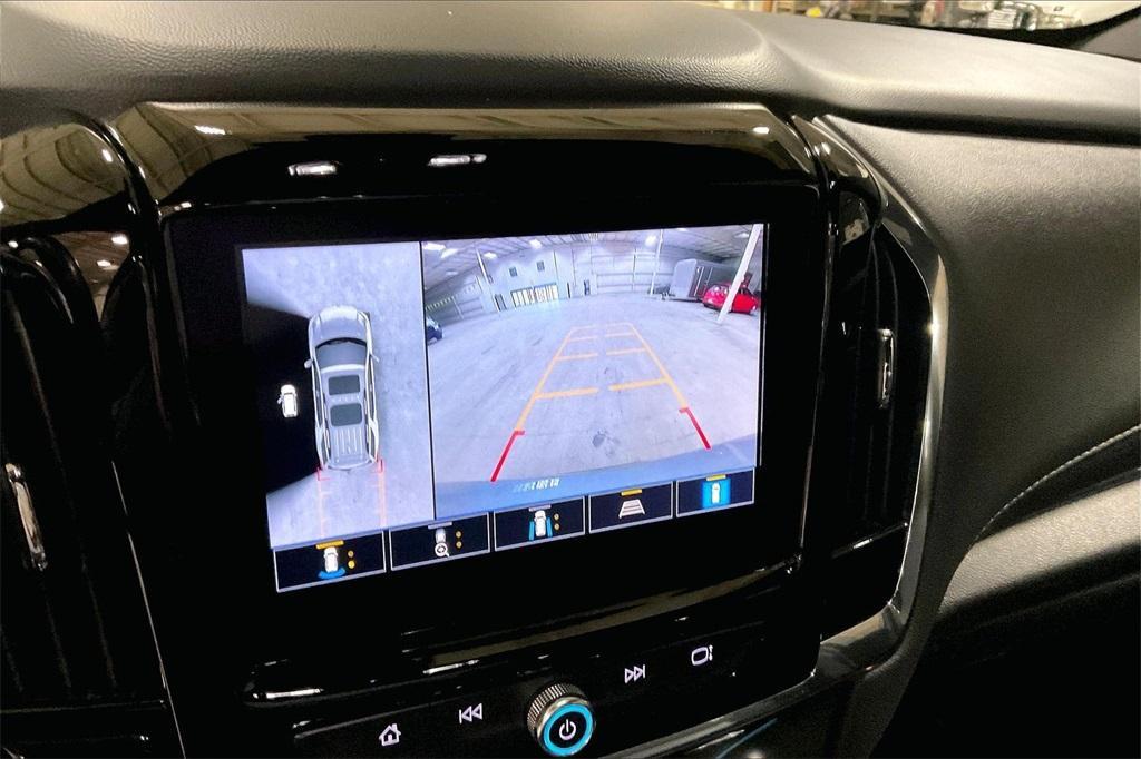 used 2023 Chevrolet Traverse car, priced at $32,591