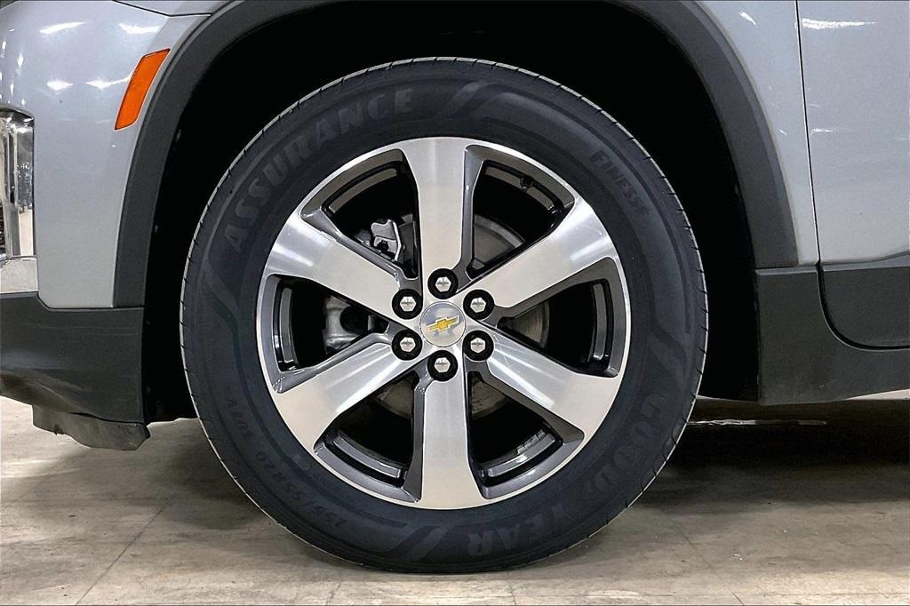 used 2023 Chevrolet Traverse car, priced at $32,591