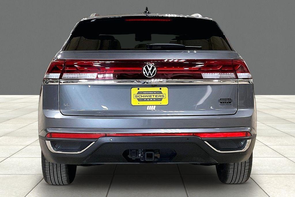 used 2025 Volkswagen Atlas Cross Sport car, priced at $33,998