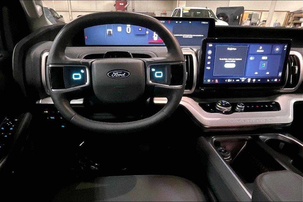 used 2025 Ford Expedition car, priced at $56,998