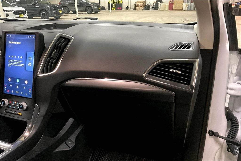 used 2024 Ford Edge car, priced at $26,980