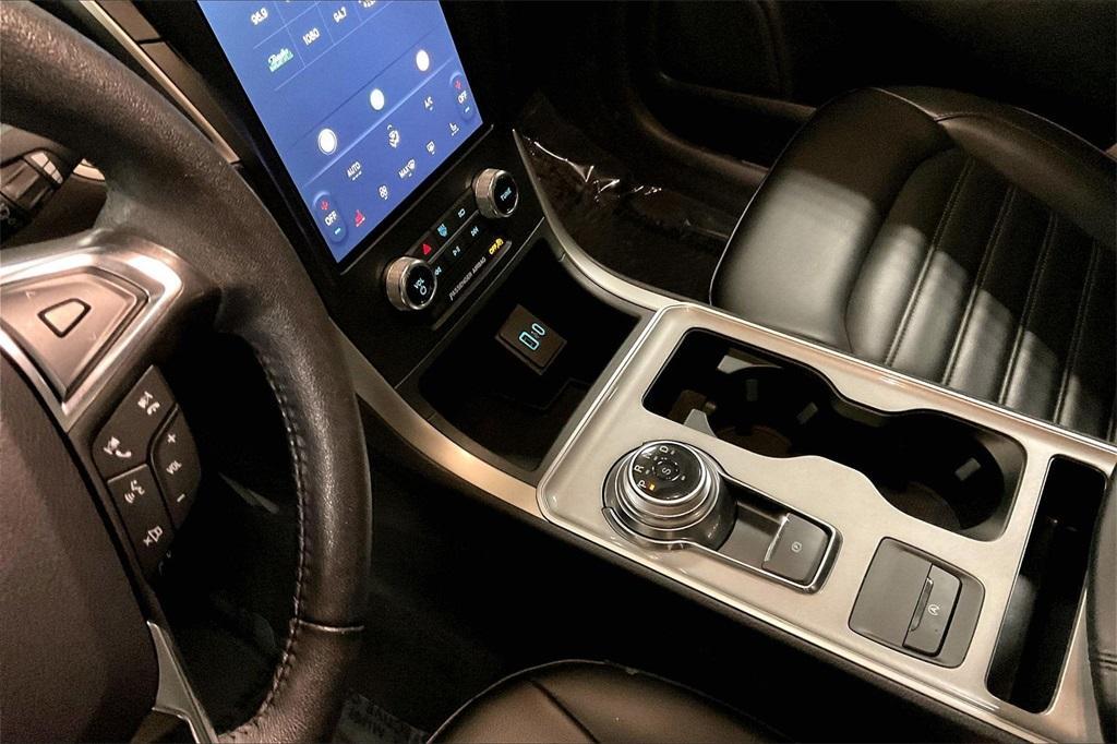 used 2024 Ford Edge car, priced at $22,350