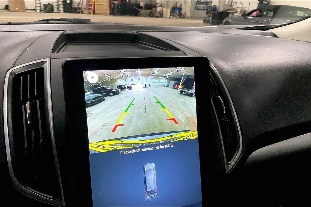 used 2024 Ford Edge car, priced at $22,997