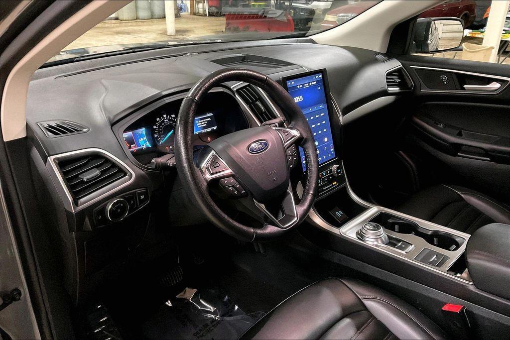 used 2024 Ford Edge car, priced at $22,948