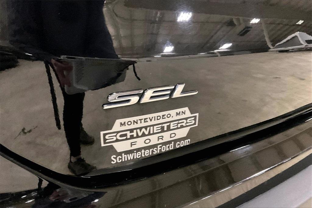 used 2024 Ford Edge car, priced at $21,331