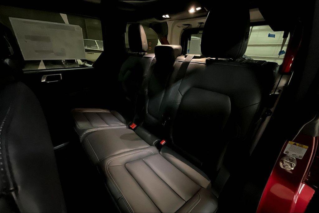 new 2025 Ford Bronco car, priced at $58,404