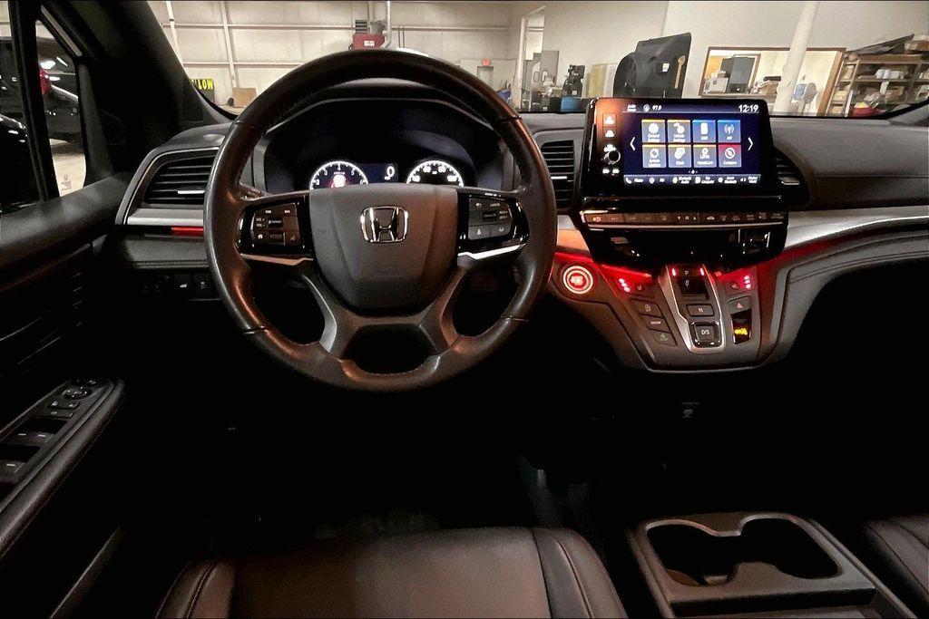 used 2025 Honda Odyssey car, priced at $37,313