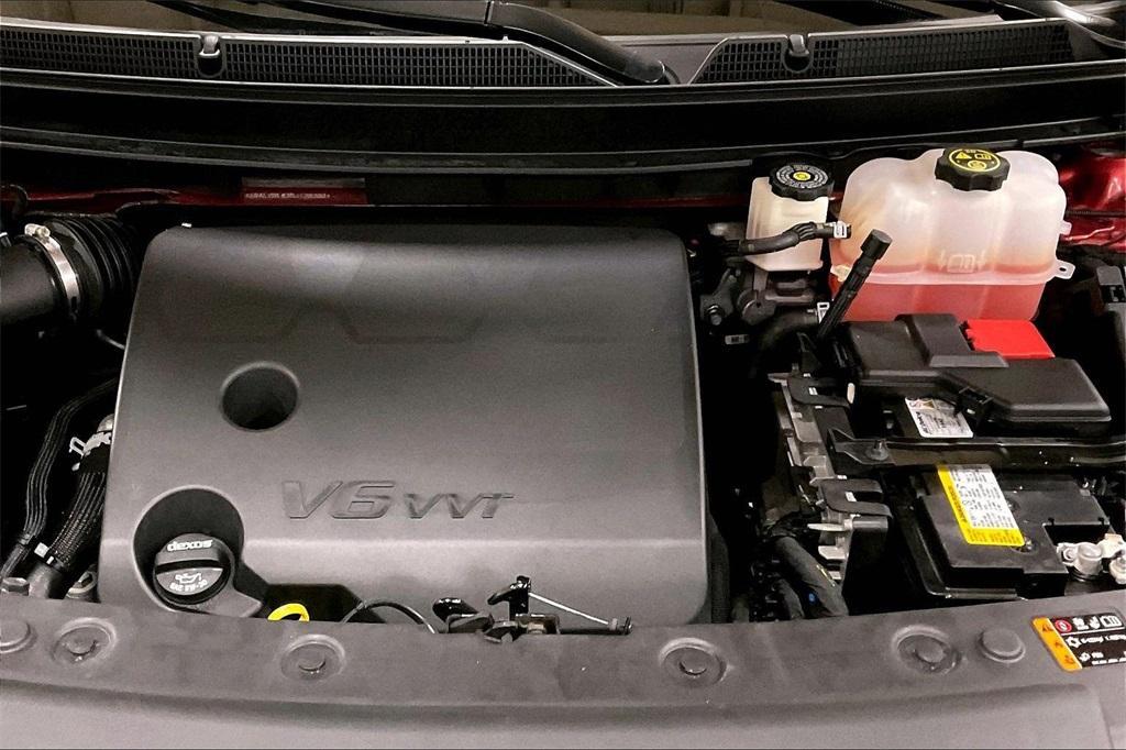 used 2024 Buick Enclave car, priced at $31,332