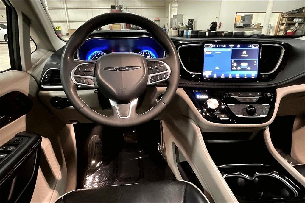 used 2023 Chrysler Pacifica car, priced at $25,780