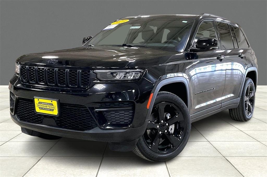 used 2023 Jeep Grand Cherokee car, priced at $29,162