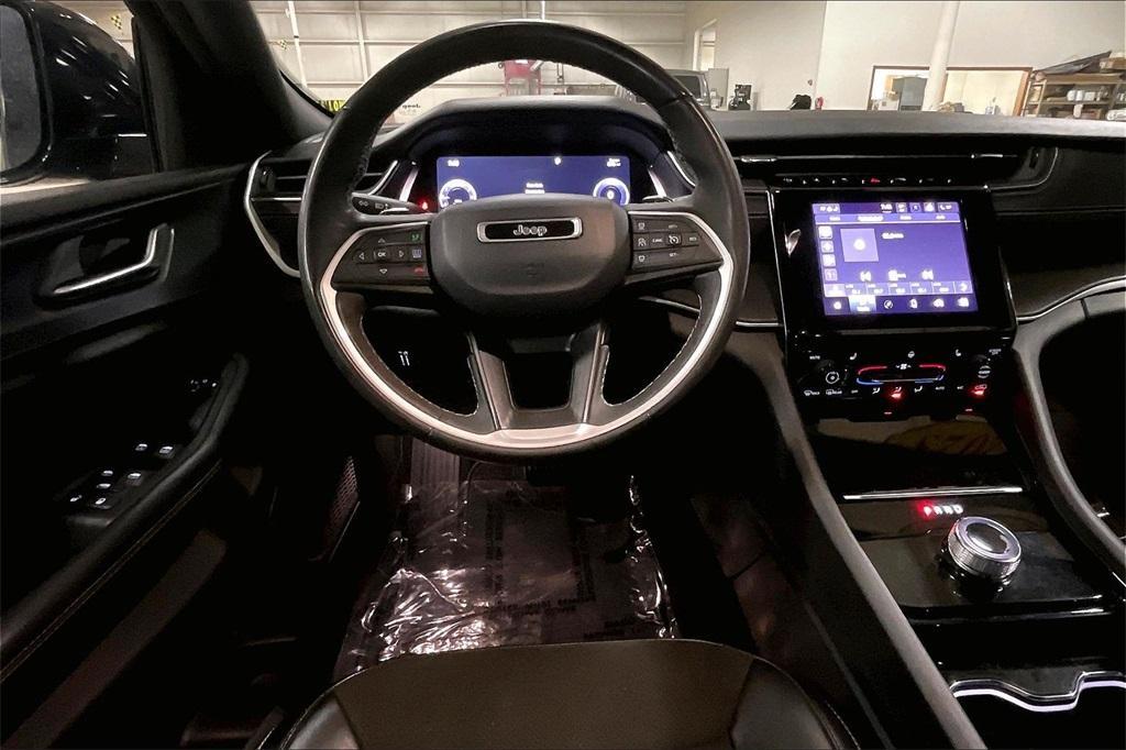 used 2023 Jeep Grand Cherokee car, priced at $29,162