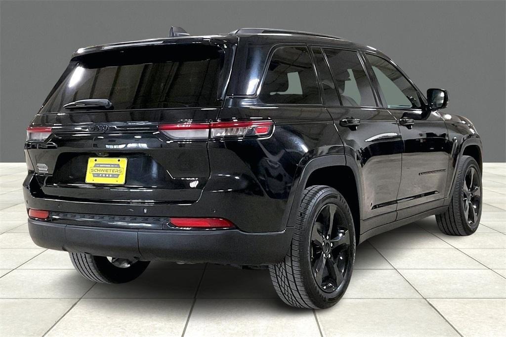 used 2023 Jeep Grand Cherokee car, priced at $29,162
