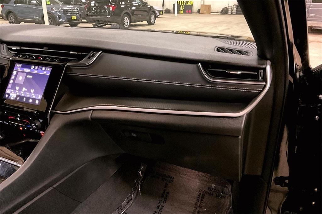 used 2023 Jeep Grand Cherokee car, priced at $29,162