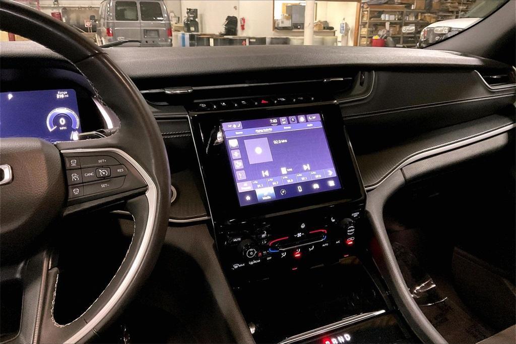 used 2023 Jeep Grand Cherokee car, priced at $29,162