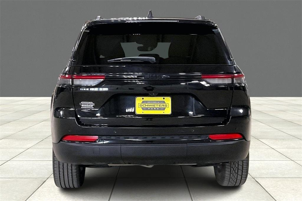 used 2023 Jeep Grand Cherokee car, priced at $29,162