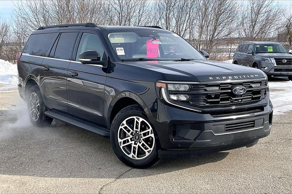 used 2025 Ford Expedition Max car, priced at $59,985