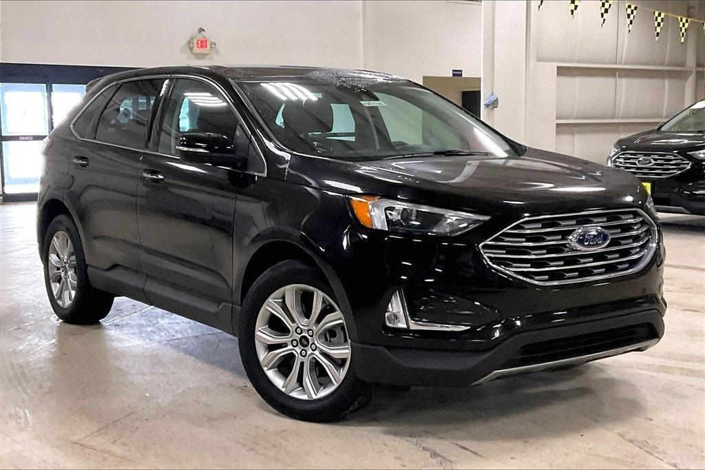 used 2024 Ford Edge car, priced at $25,856