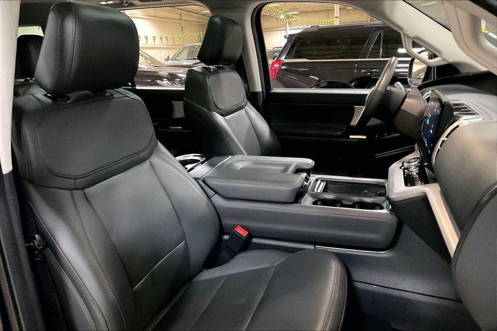 used 2025 Ford Expedition Max car, priced at $57,998