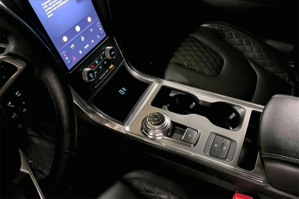 used 2024 Ford Edge car, priced at $24,811