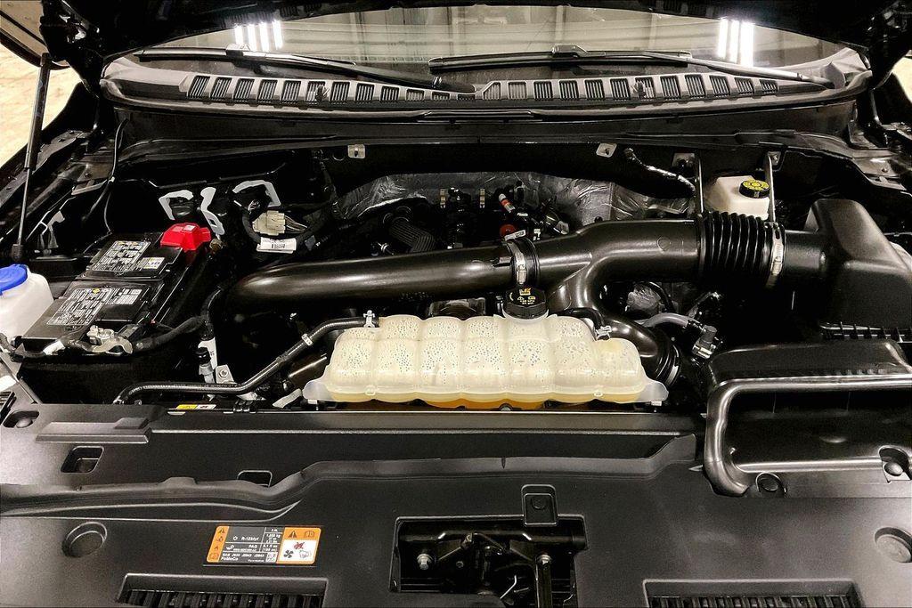 used 2025 Lincoln Navigator L car, priced at $90,616