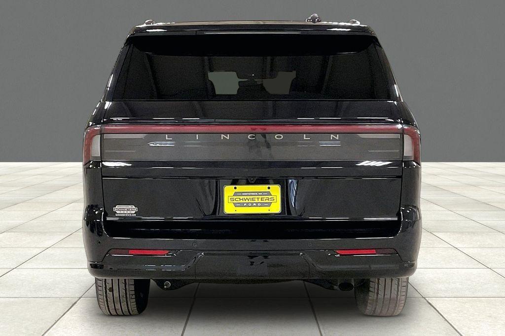 used 2025 Lincoln Navigator L car, priced at $90,616