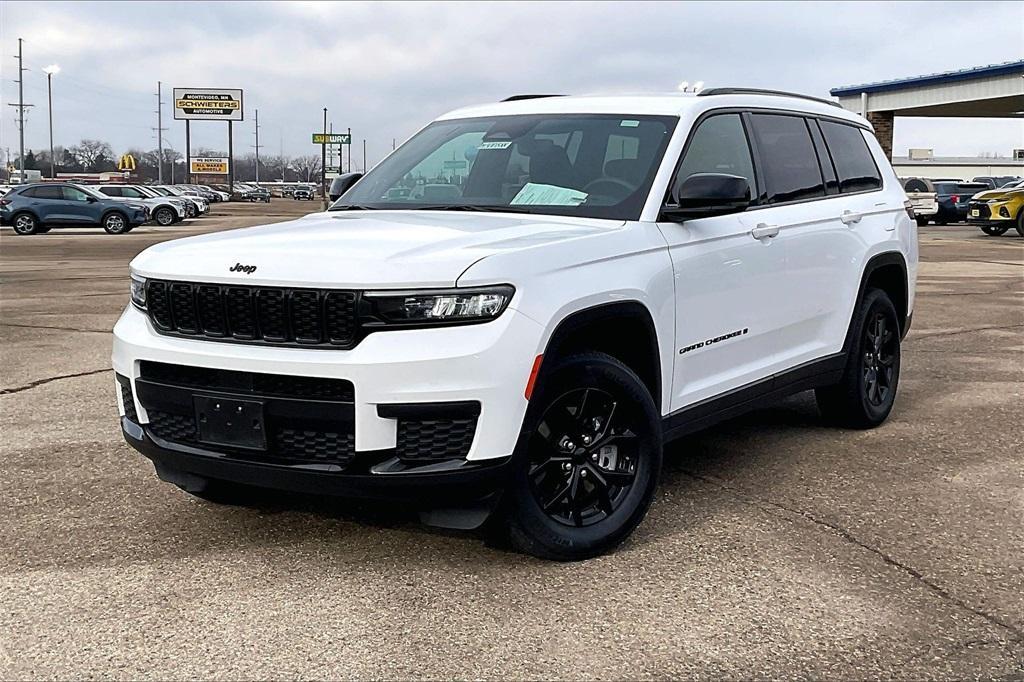 used 2024 Jeep Grand Cherokee L car, priced at $29,989
