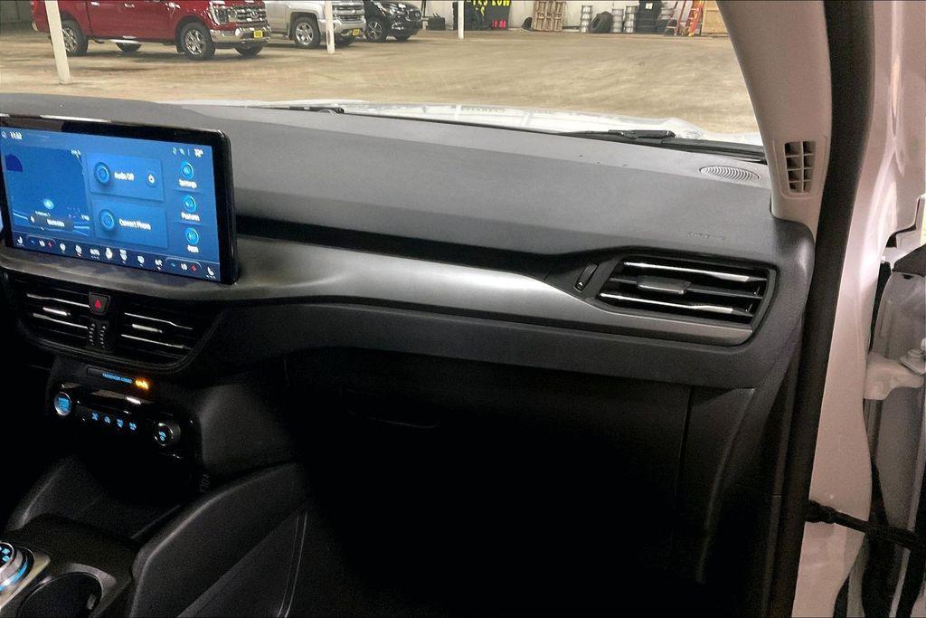 used 2024 Ford Escape car, priced at $23,404