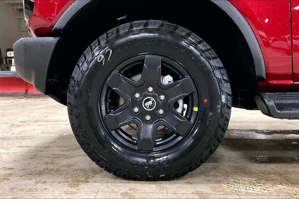 new 2025 Ford Bronco car, priced at $46,437