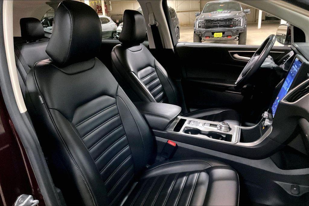 used 2023 Ford Edge car, priced at $22,933