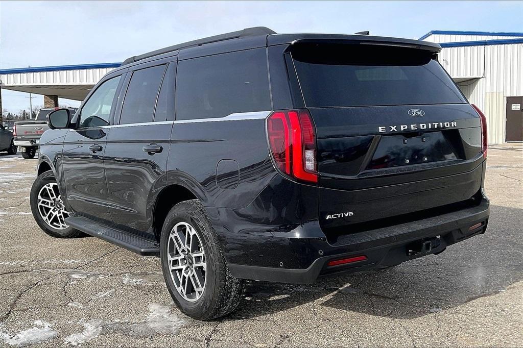 used 2025 Ford Expedition car, priced at $57,989