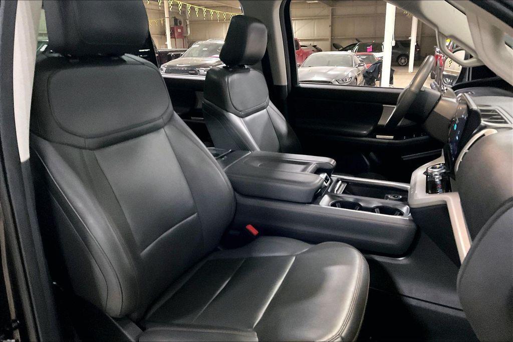 used 2025 Ford Expedition car, priced at $57,146